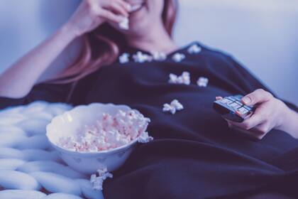Las series o películas son factores que provocan cansancio mental (Foto: Pixabay)