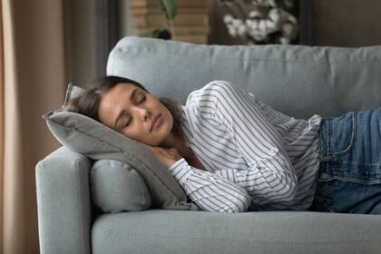Las siestas de hasta 30 minutos, según los especialistas, generan importantes beneficios para la salud