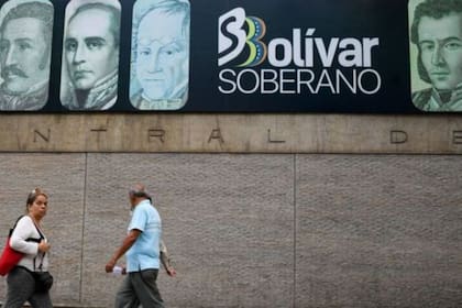 Las sucesivas conversiones monetarias no sirvieron para mantener el valor del bolívar
