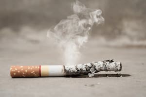 Las tabacaleras tendrán que limpiar las colillas de cigarrillos