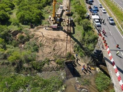 Las tareas de rescate del camión se hicieron ayer