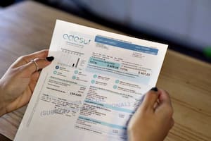 Las tarifas de electricidad del 35 por ciento de los usuarios (5,4 millones de clientes) tendrán un incremento en las boletas superior al 90 por ciento
