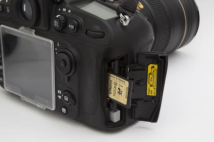 Las tarjetas de memoria SD ya cuentan con una capacidad de hasta 512 GB, como en este modelo de Kingston orientado para cámaras digitales reflex