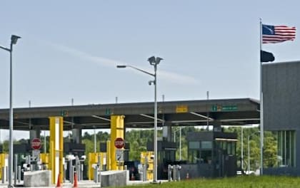 Las tarjetas Real ID no se pueden utilizar para cruzar la frontera hacia Canadá y México