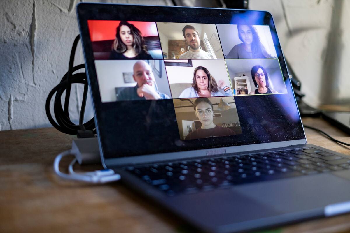 Las técnicas de edición de video conocidas como deep fake son conocidas por su uso en las campañas de desinformación, pero también podrían aplicarse para servicios de uso cotidiano como las videollamadas