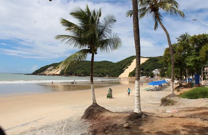 Las temperaturas cálidas que ofrece Brasil son una atracción para los turistas argentinos que deciden escapar del frío