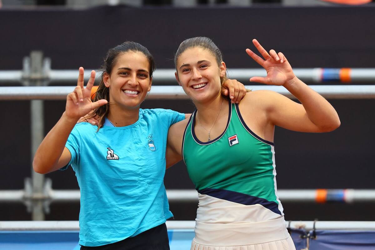 Las tenistas Lourdes Carlé y Julia Riera derrotaron a las chilenas Alexa Guarachi y Fernanda Labraña y ganaron la medalla de bronce en dobles femenino