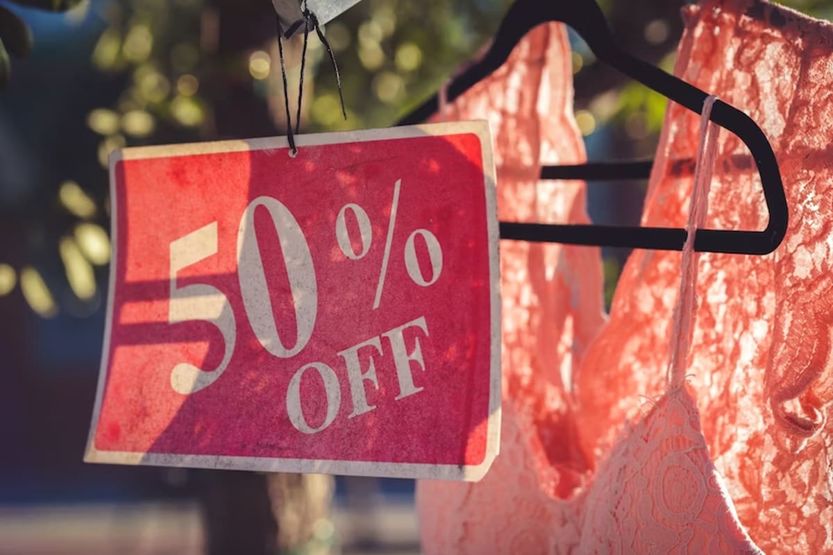 Las tiendas en Estados Unidos aplican grandes descuentos a sus productos durante el fin de semana del Memorial Day