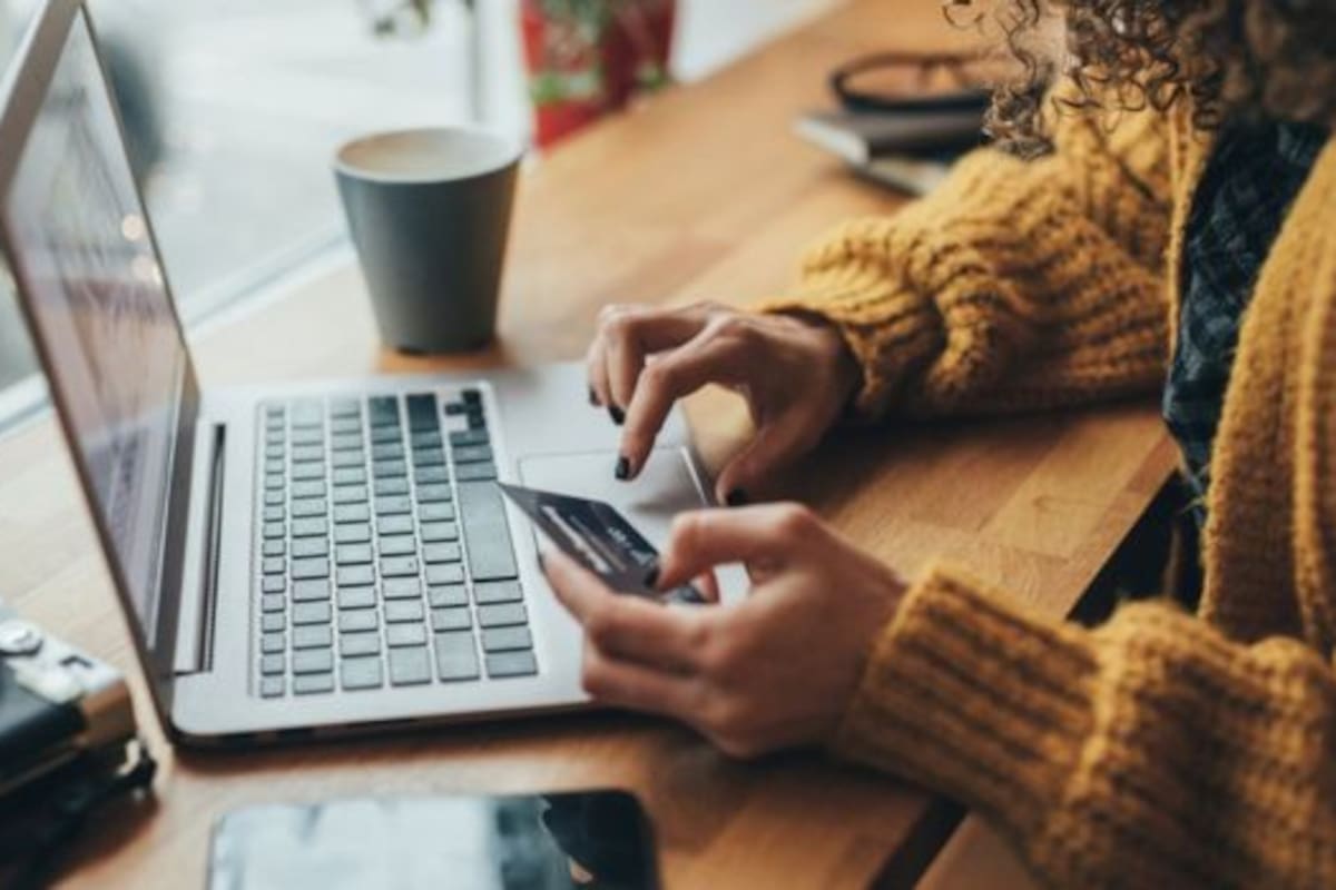 Las tiendas suman ofertas y promociones en sus versiones virtuales.