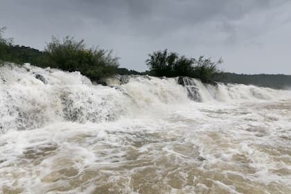 Las tierras con los saltos del Moconá fueron donadas a la provincia por los Laharrague - Harriet.