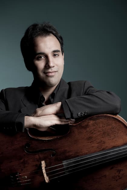 "Las toco en su orden porque para mí el recorrido tiene sentido", sostiene José Araujo sobre las Suites de Bach