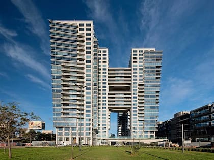 Las torres Al Río, en Vicente López, otra de las grandes obras del estudio. (créditos: MSGSSV)