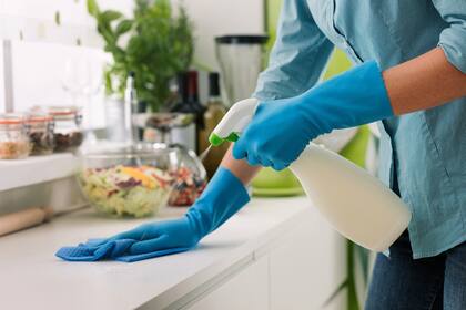 Las trabajadoras del servicio doméstico reciben un 11% de aumento este mes