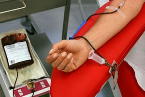 Las transfusiones de sangre ayudan a salvar millones de vidas cada año. Fuente: BBC