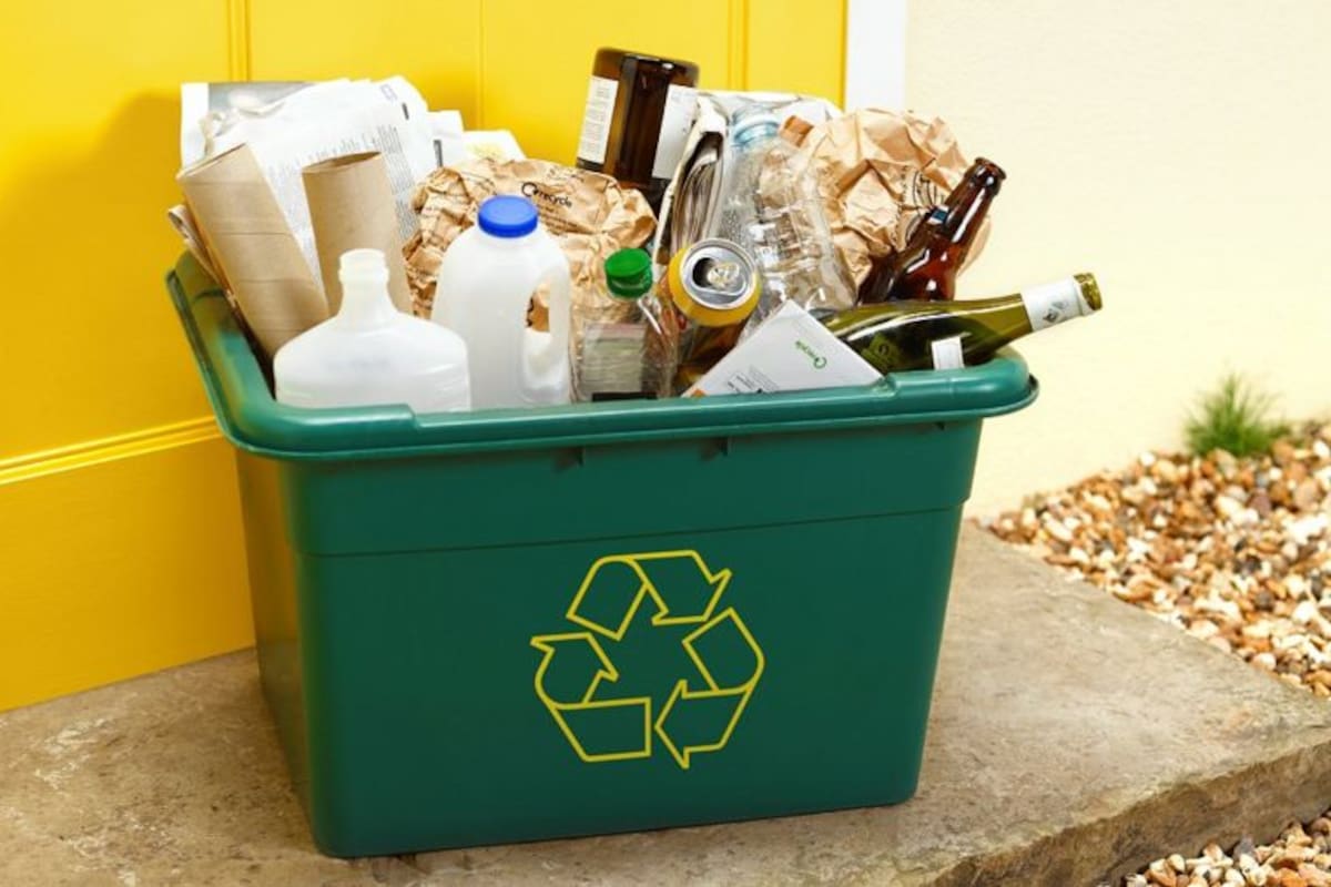 Las tres flechas se utilizan para representar las tres "R" del respeto al medioambiente: reducir, reutilizar y reciclar