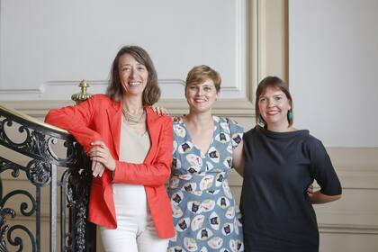 Las tres funcionarias piensan que el arte es un "transformador social"