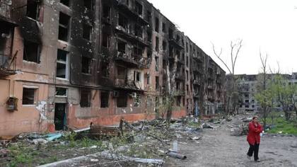 Las tropas rusas tomaron Mariúpol con su estrategia de destrucción total.