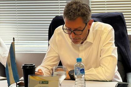 Las últimas negociaciones para evitar el paro de colectivos tuvieron como nuevo secretario de Transporte a Luis Pierrini, que llegó al cargo el jueves de la semana pasada sin experiencia previa en la función pública