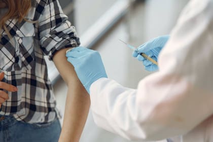 Las vacunas están demostrando sus efectos positivos en medio de la gran ola de contagios alrededor del planeta. Foto: Pexels