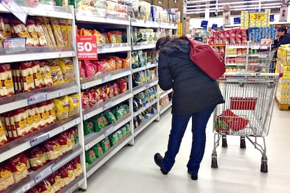 Las ventas de los supermercados mostraron una caída real de 2,6% en mayo