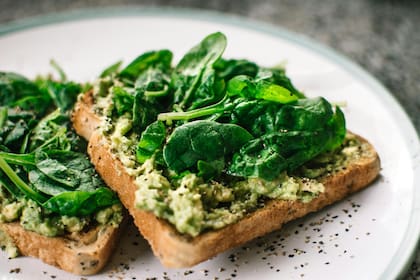 Las verduras de hoja verde son una de las principales fuentes de magnesio