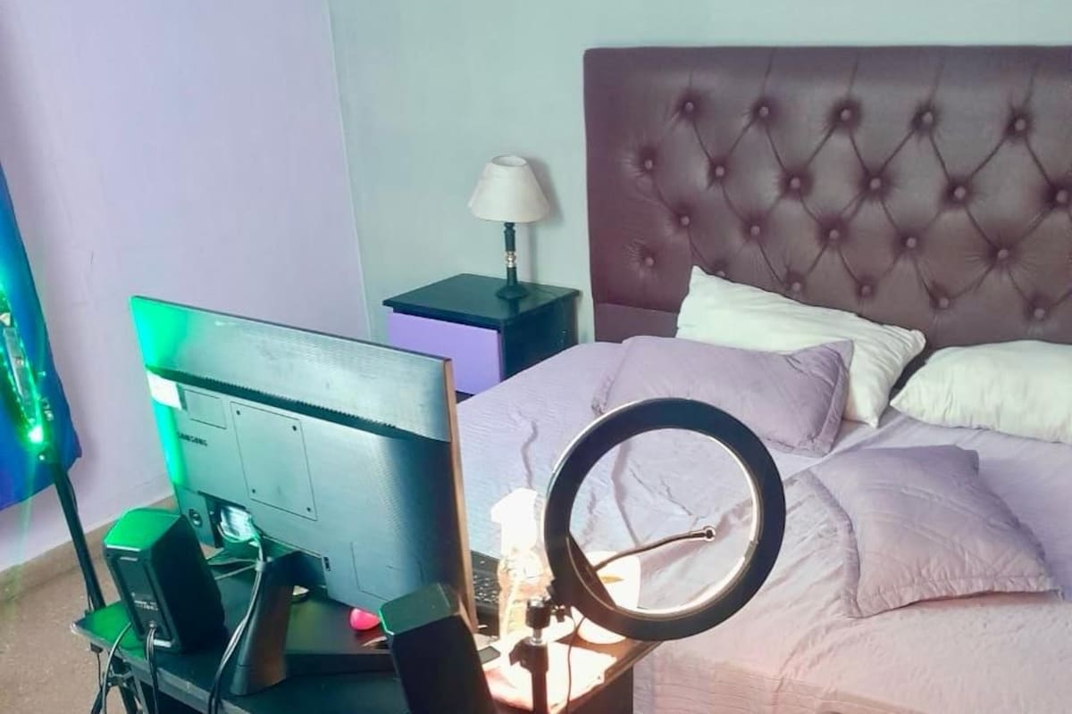 Las víctimas era obligadas a generar contenidos eróticos para transmisiones online