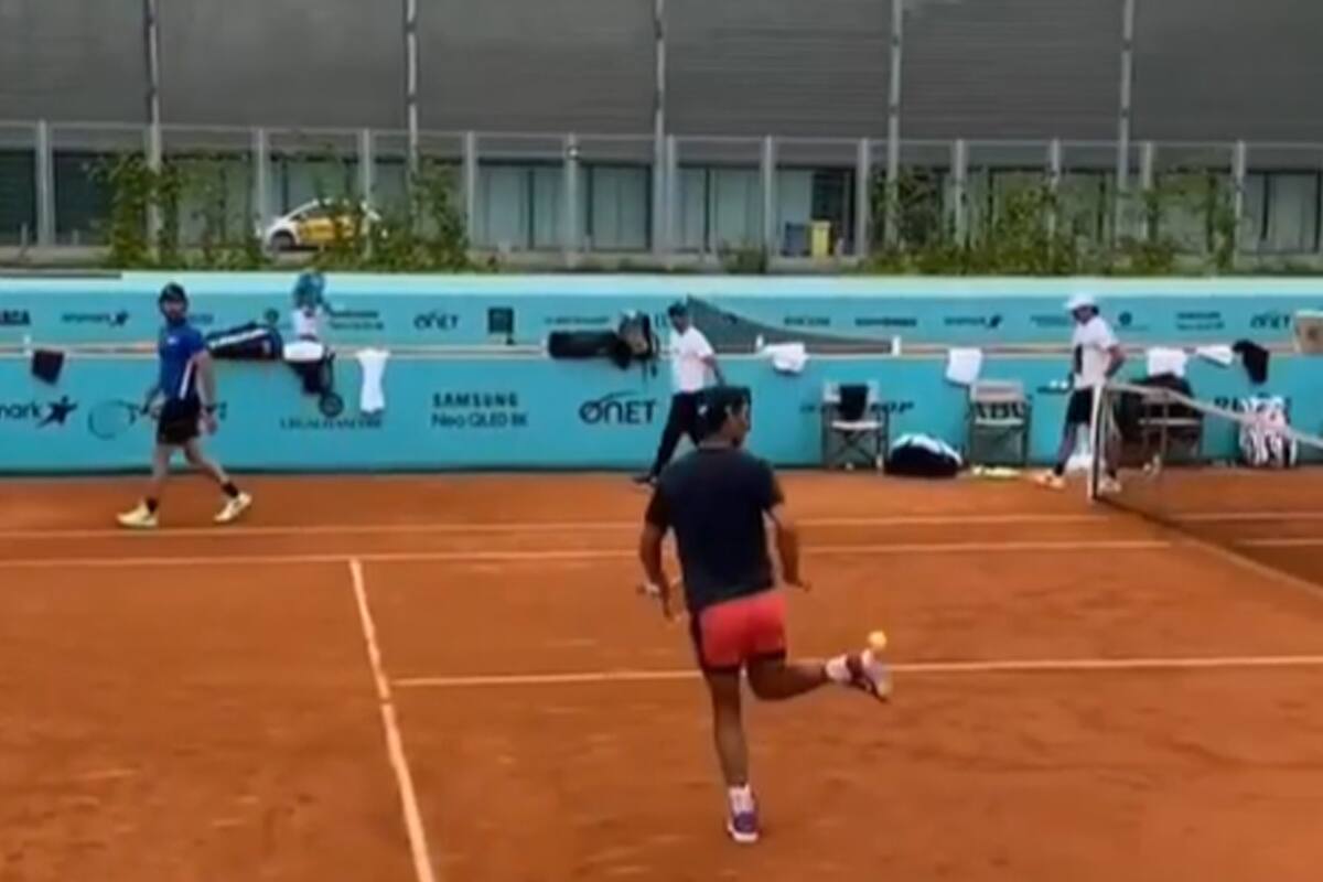 Las virtudes futbolísticas de Nadal con una pelota de tenis