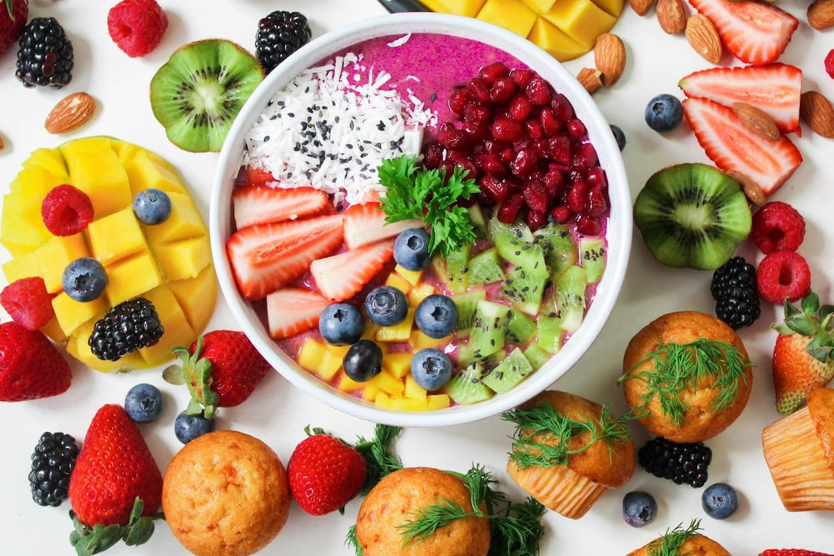 Las vitaminas pueden obtenerse de gran cantidad de frutas y verduras (imagen ilustrativa)