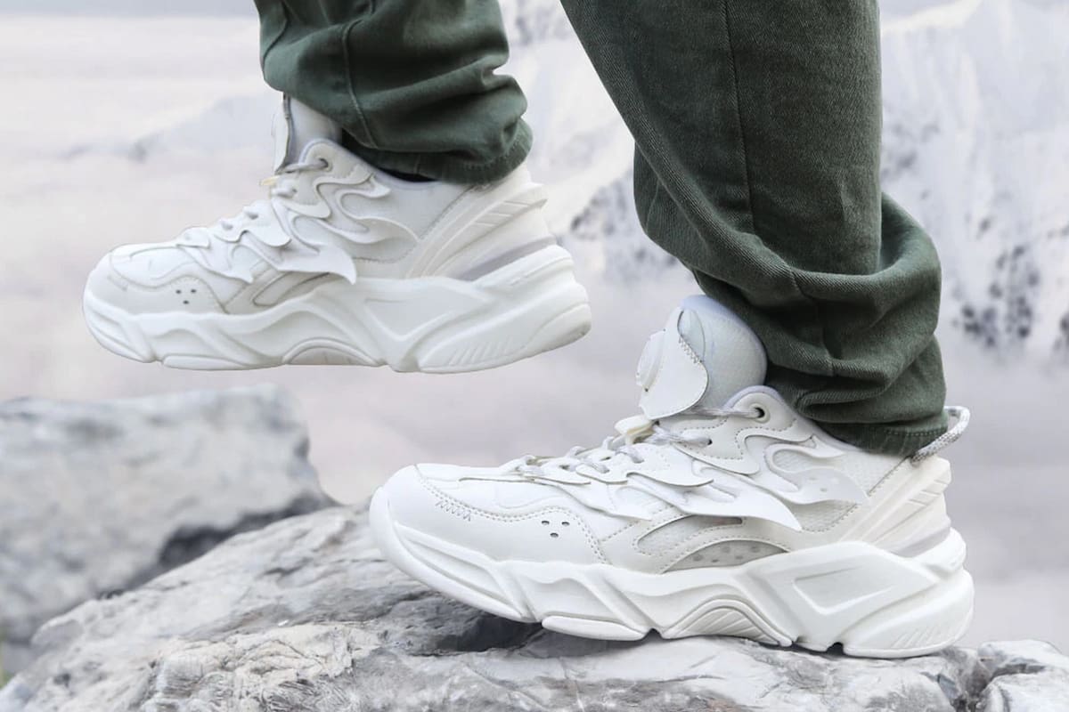 Las zapatillas conectadas Freetie Graphene de Xiaomi cuentan con un sistema de calefacción que aprovecha las virtudes del grafeno para mantener el pie seco y caliente