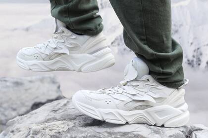 Las zapatillas conectadas Freetie Graphene de Xiaomi cuentan con un sistema de calefacción que aprovecha las virtudes del grafeno para mantener el pie seco y caliente