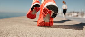 Los podólogos coinciden en que el peso puede reducir la vida útil de unos tenis en apenas 200 millas