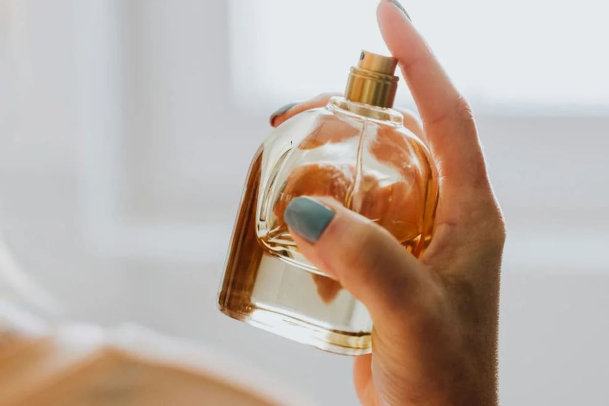 Las zonas en las que hay que colocar el perfume para que dure más tiempo