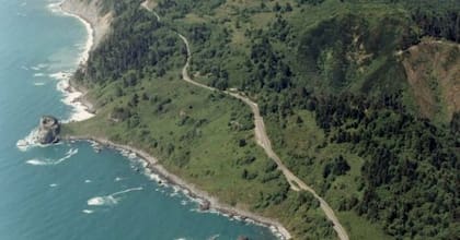 Last Chance Grade es un tramo de cinco kilómetros de la autopista 101 que amenaza con desaparecer entre derrumbes