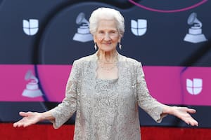 Latin Grammy 2022: Ángela Álvarez, la cubana de 95 años que se convirtió en la gran sorpresa de la noche y brindó un emotivo discurso