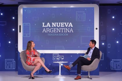 Laura Di Marco, conductora de LN+, es entrevistada por Jorge Rosales, secretario de Redacción de LA NACION