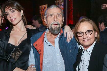 Laura Fidalgo, Lino y Dolli.