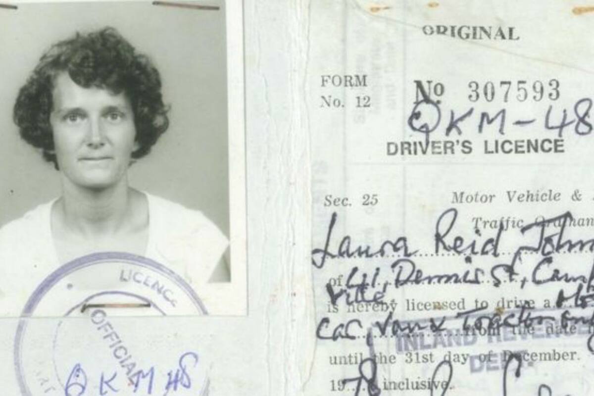 Laura Johnson Kohl (en la foto de su licencia de manejo de Guyana) sobrevivió al que se conoce como el "mayor suicidio colectivo de la historia"