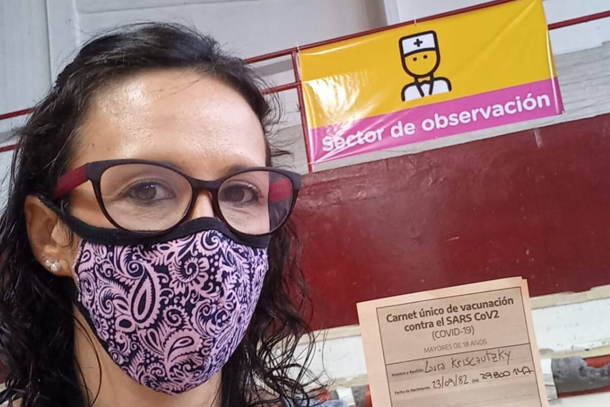 Laura Kriscautzky es terapista ocupacional (38) y recibió Sinopahrm en el Estadio River Plate.