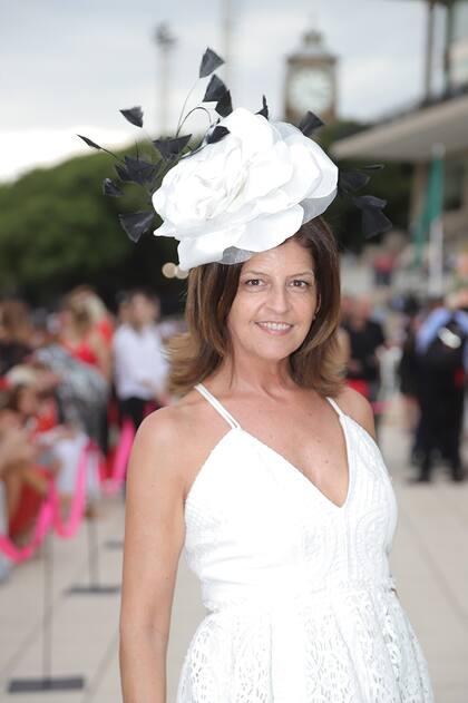 Laura Noetinger, una milliner consagrada
