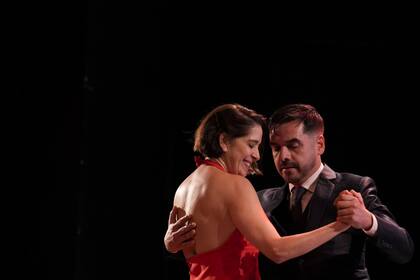 Laura Novoa y Alberto Schwindt junto al quinteto dirigido por Federico Pereiro participaron del homenaje a Jorge Luis Borges
