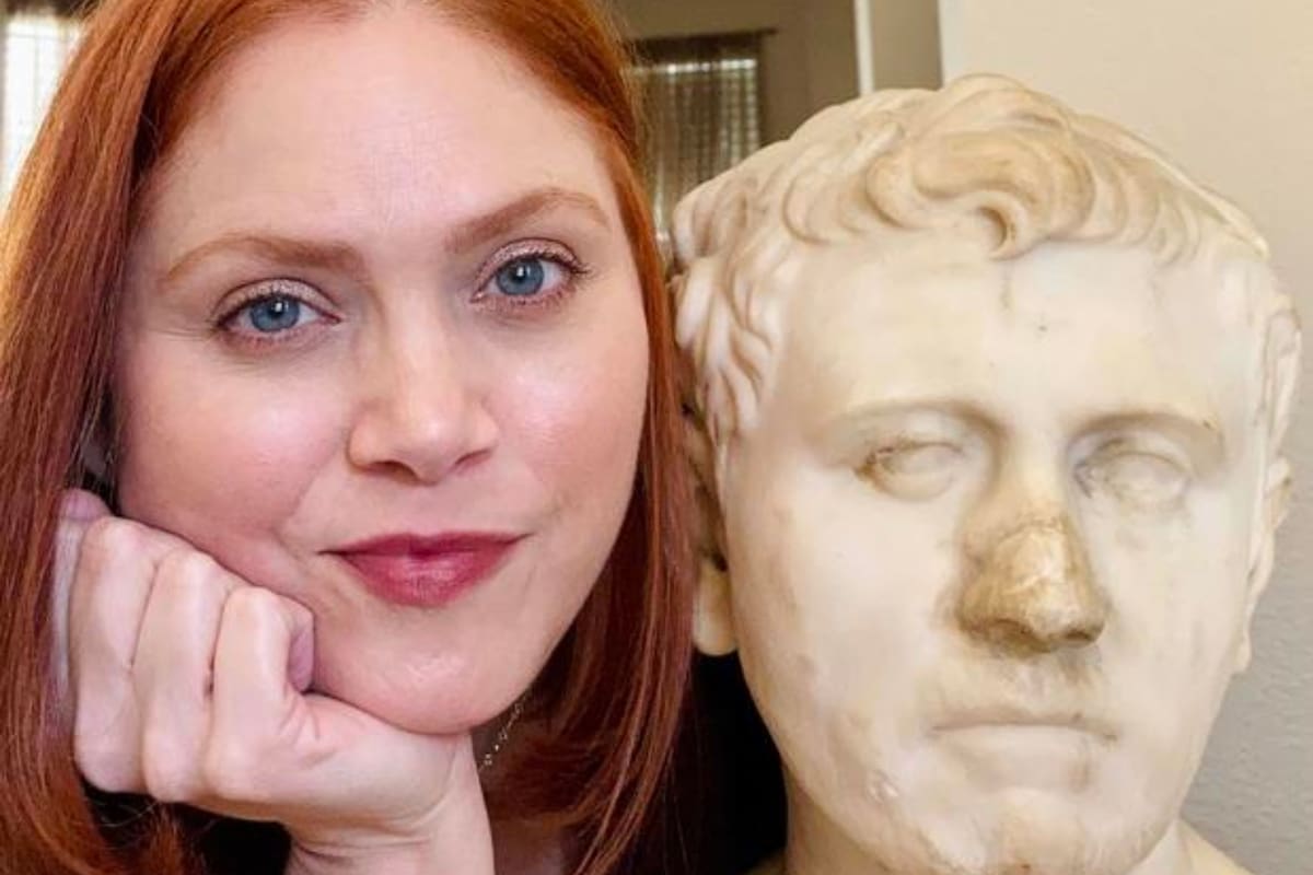 Laura Young compró una escultura por 35 dólares en una tienda de buena voluntad y descubrió que se trataba de un antiguo busto de Baviera, Alemania.