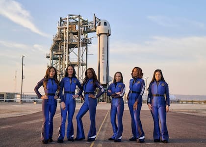 Lauren Sánchez, Katy Perry, Aisha Bowe, Kerianne Flynn, Gayle King y Amanda Nguyen, las seis mujeres que viajaron al espacio (Foto: Instagram @blueorigin)