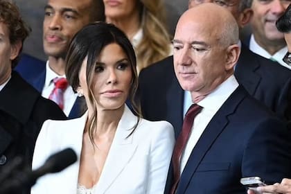 Lauren Sánchez y Jeff Bezos, en la ceremonia de investidura de Donald Trump, en Washington.