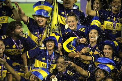 Boca celebró en la cancha de Vélez. Para Laurina fue su quinto título: los cuatro anteriores los ganó con la UAI Urquiza.