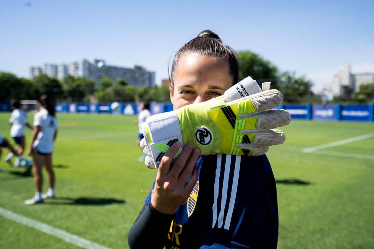 Laurina Oliveros , arquera de Boca Juniors