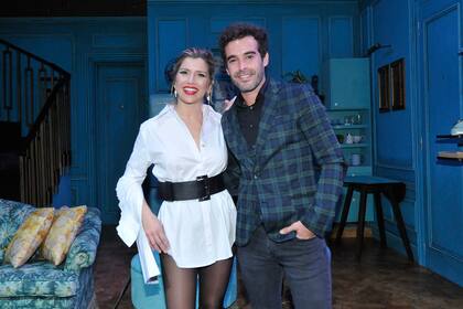 Laurita y Nicolás, en la premiere de Departamento de solteros