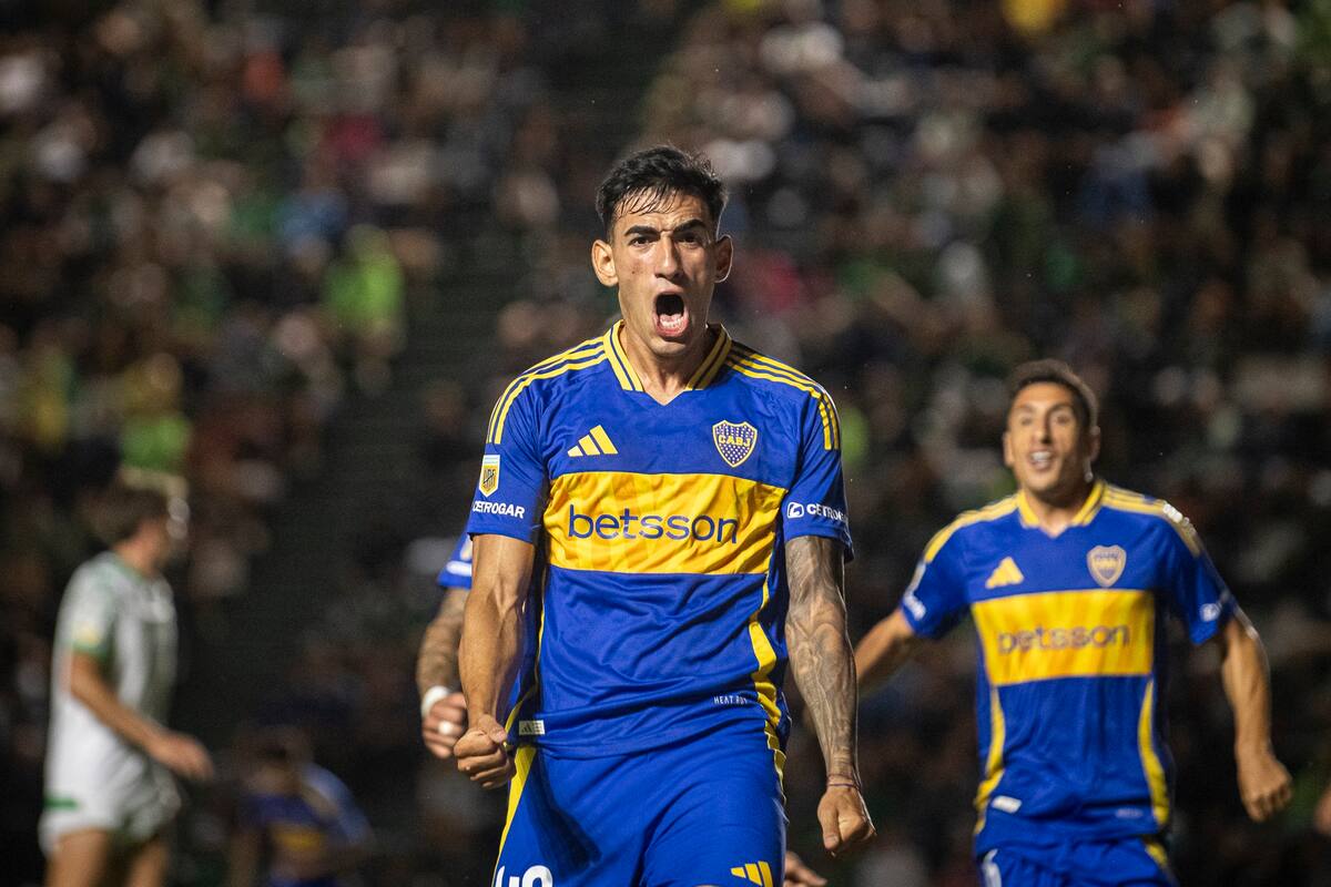 Lautaro Di Lollo festeja su testazo, el que le dio el triunfo a Boca ante Banfield sobre el final en el Sur, por el torneo Apertura