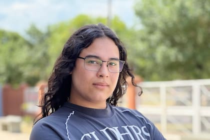 Lautaro Espinoza tiene 19 años, vive en Formosa y sueña con poder estudiar Relaciones Internacionales y Ciencias Políticas en Buenos Aires.