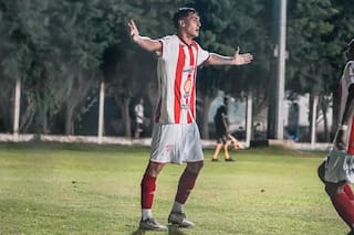 Un futbolista de 22 años tuvo un ACV y se encuentra en terapia intensiva