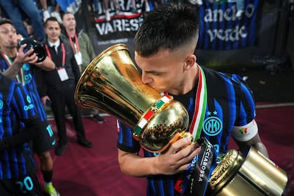 Lautaro Martínez despedirá la temporada de Inter, ya campeón de la liga y de la Copa Italia, en un compromiso de la Serie A frente a Bologna.